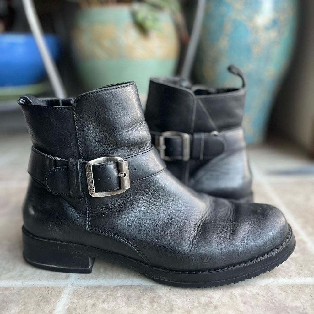 Harley Davidson ankle leather boots with side zipper. Size 7 1/2. - Picture 7 of 15